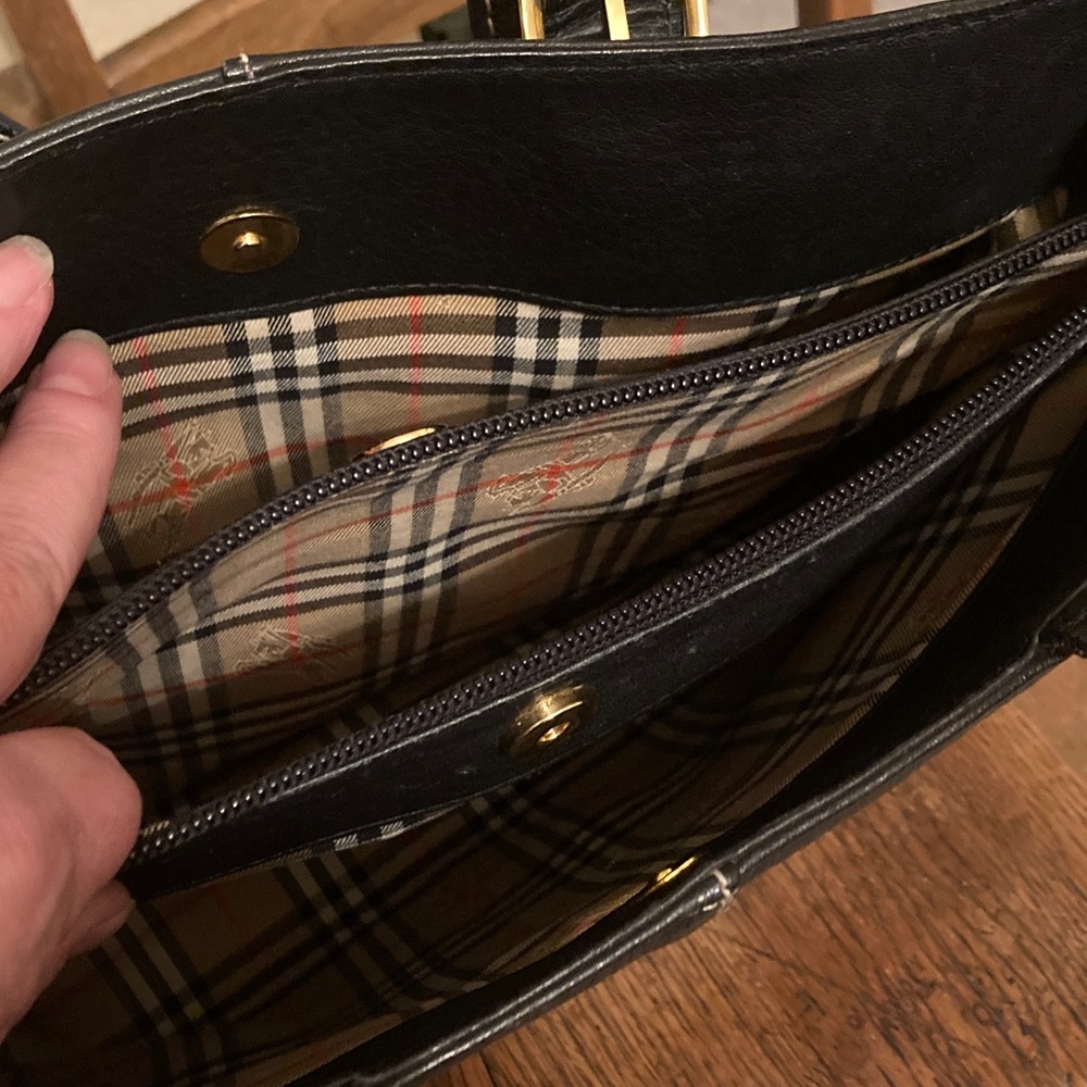 Burberrys London Calfskin Pebbled Leather Tote w/Nova Check Interior Vintage EUC - Picture 8 of 13